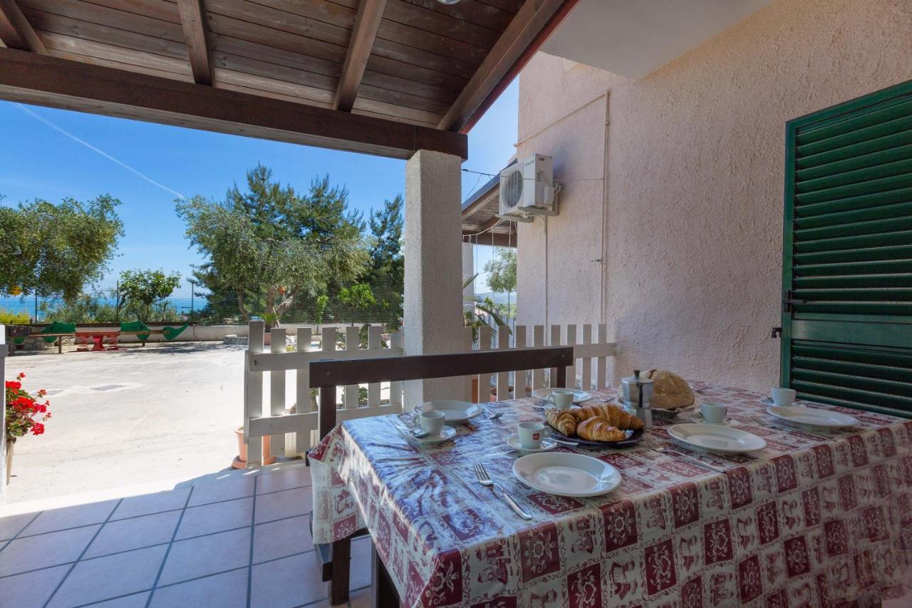Apartamento Il Bacio del Sole by BarbarHouse Vieste Exterior foto