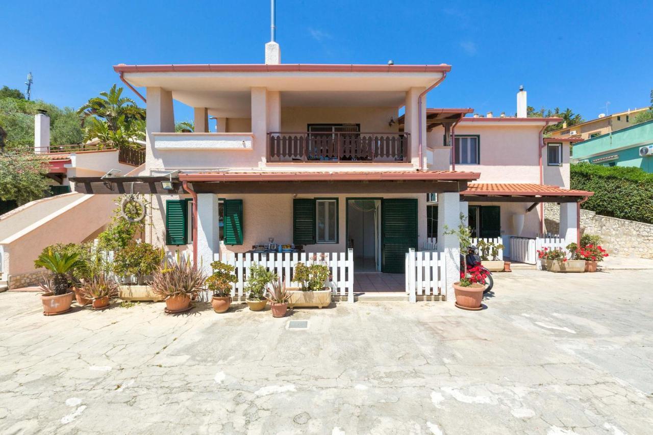 Apartamento Il Bacio del Sole by BarbarHouse Vieste Exterior foto